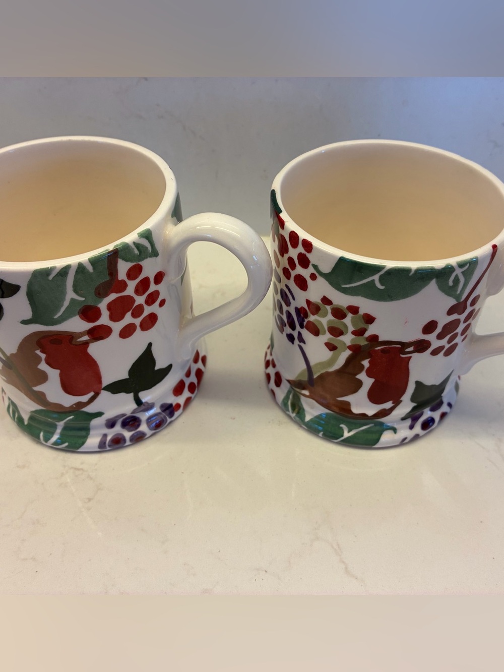 Uk Emma Bridgewater 1/2 Pint ( 8 ounce) Mug with Red Berry & Brown Bird Design